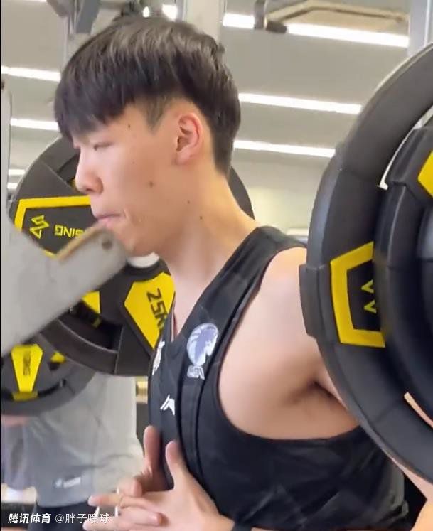 又叫又疼扑克视频